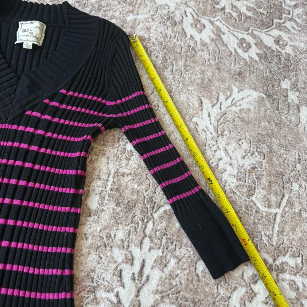 Pink Rose Striped Ribbed V-Neck Sweater - Picture 7 of 8
